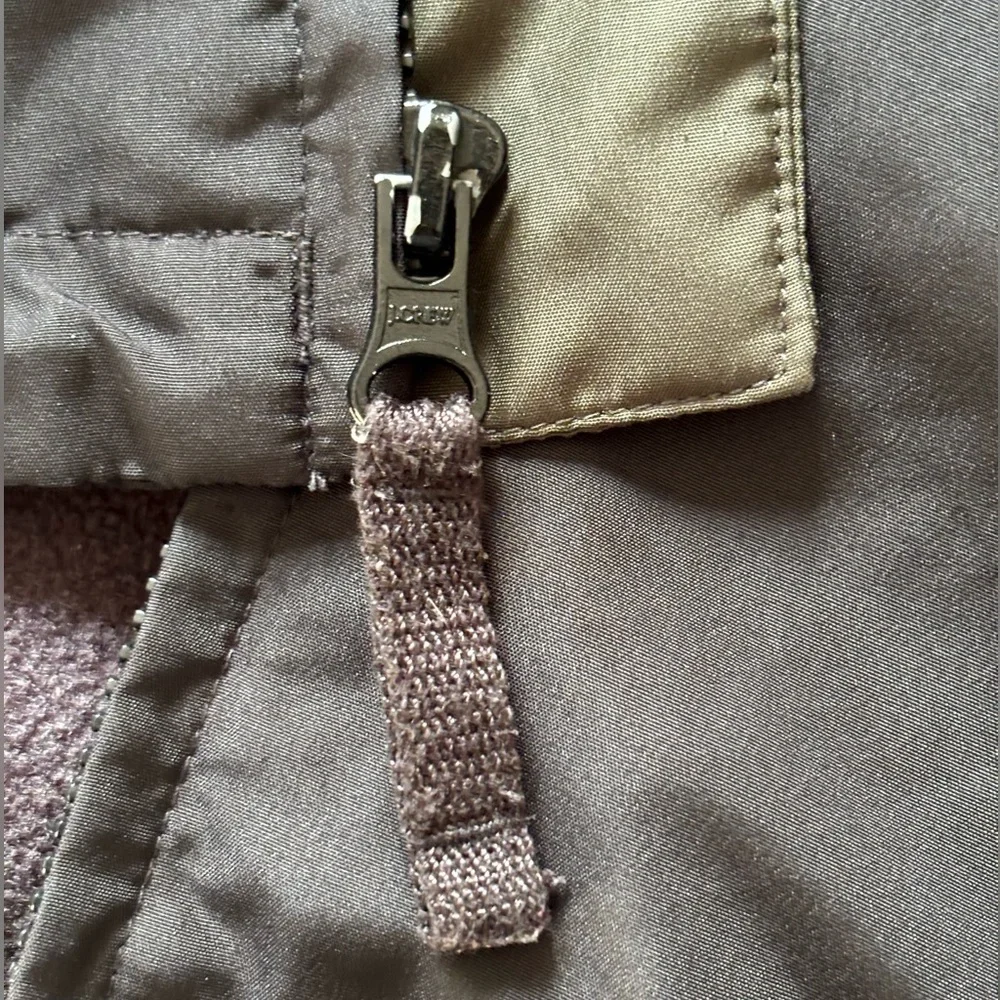 J. crew mens 5 pocket windbreaker vest thinly insulated jacket | XL
